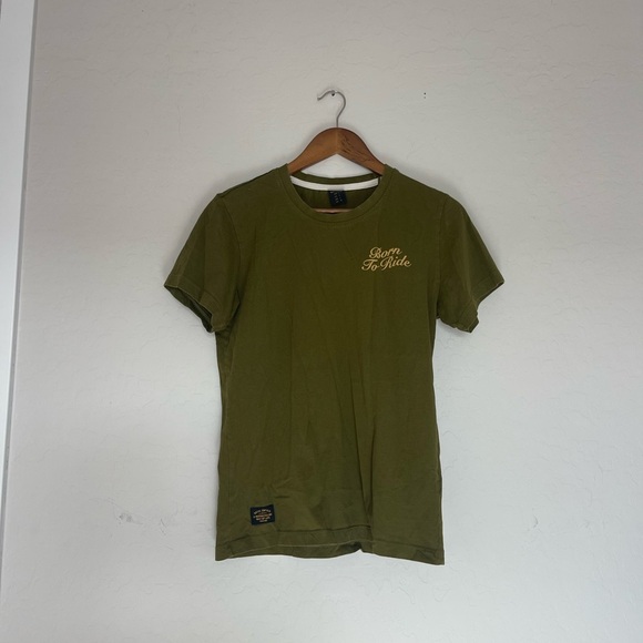 Green Short Sleeve Tee with Vintage Graphic - Picture 6 of 6